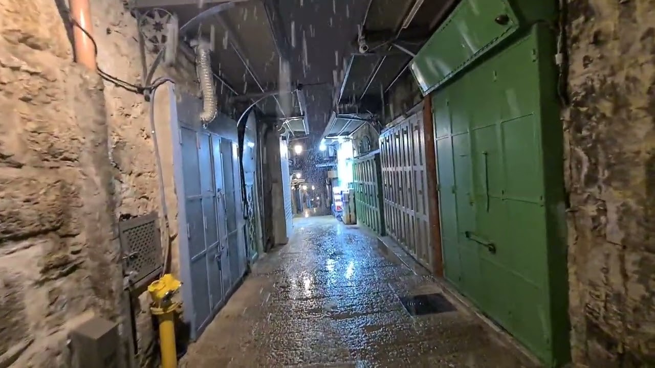 Jerusalem night walking tour that began with snow, Via Dolorosa and ended at the Western Wall. ASMR