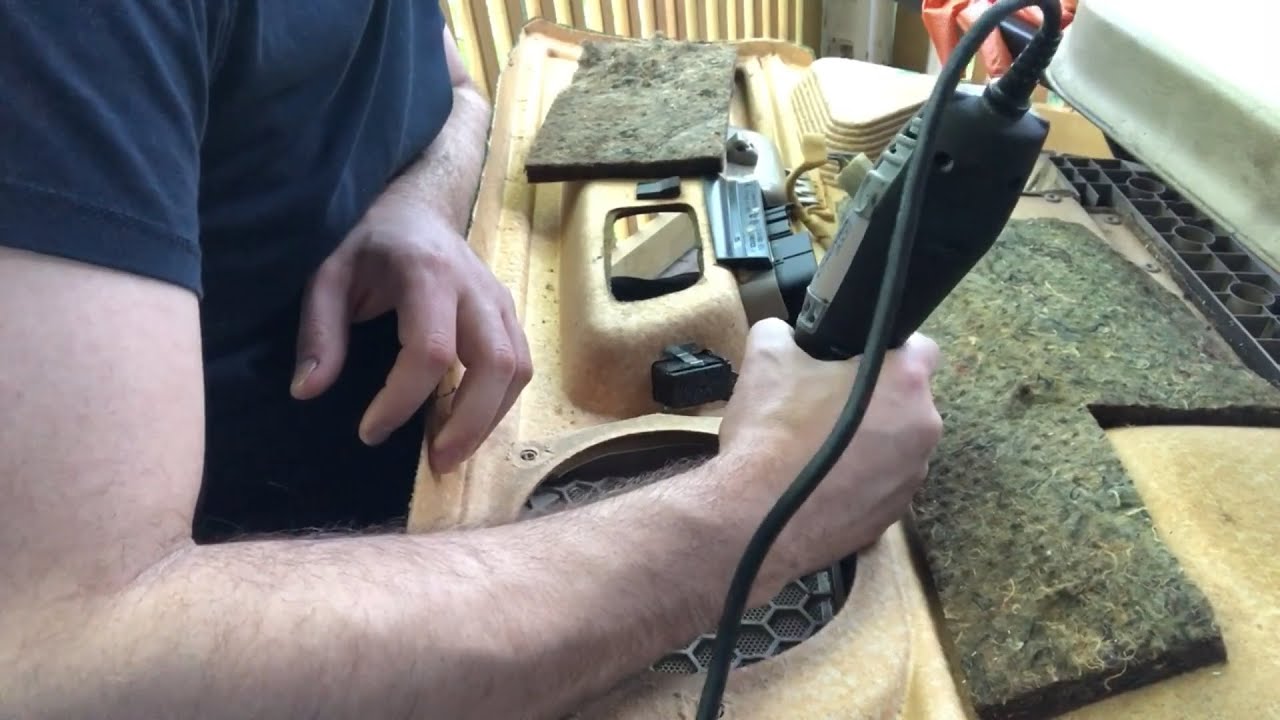 Volvo S70/V70/850 door panel upholstery re-do, video 2