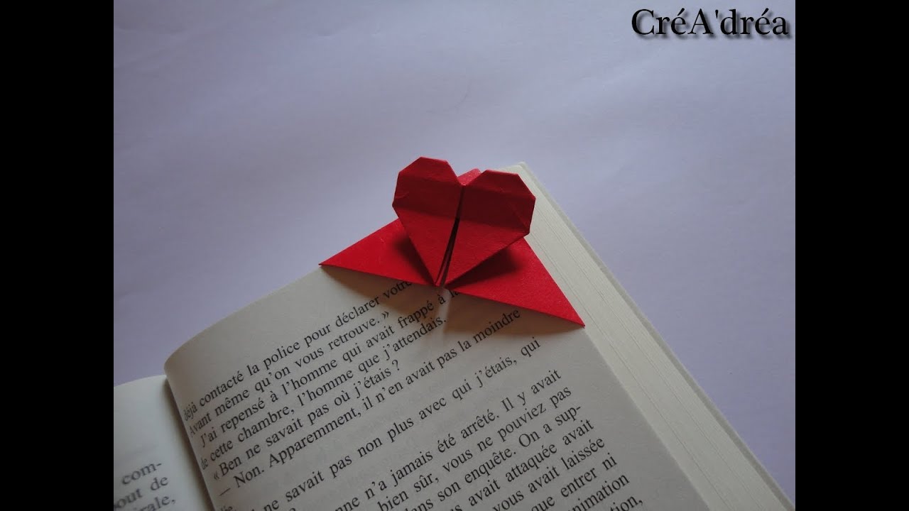 Marque pages origami coeur - A corner heart bookmark origami