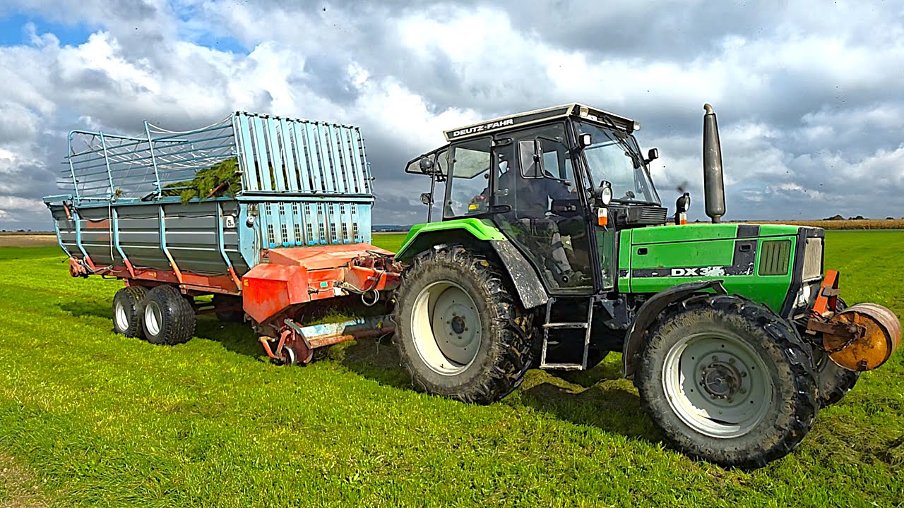 Deutz DX 3.65 mit Mengele Garant 435 LW and Deutz 3.60 with Mengele Garant 432 at grass silage 2025