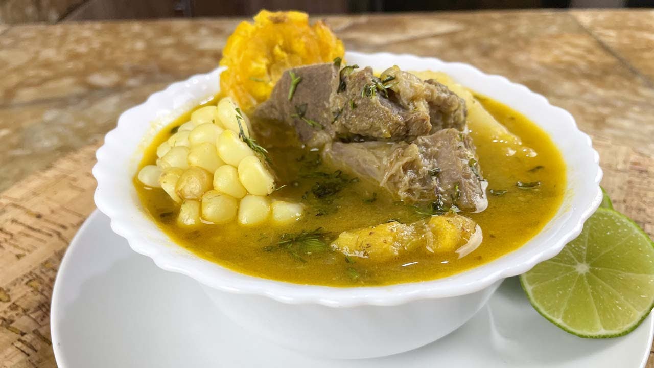 Caldo de costilla de Res con patacón | Receta deliciosa y súper fácil
