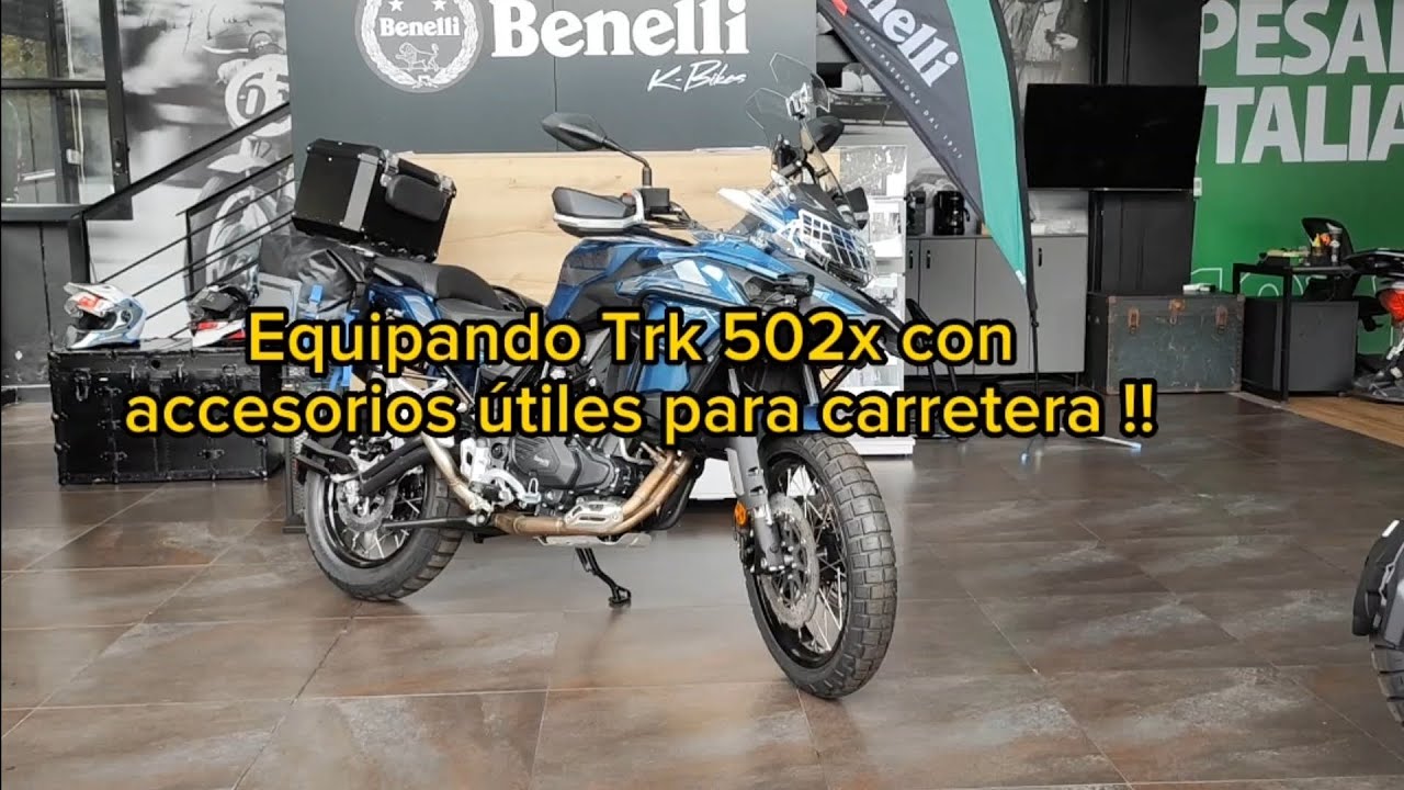 Equipando Trk 502x con accesorios útiles para carretera !! todo lo encuentras en benelli k-bikes