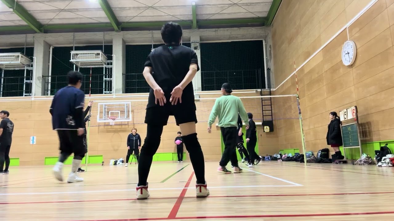 ２０２５年１月１５日（木）合同練習風景⑤『ＶｉｔａＲｏｓａ（ヴィータローザ）』🏐ソフトバレー【大阪ソフトバレー】メンバー募集中！『スポーツやろうよ』
