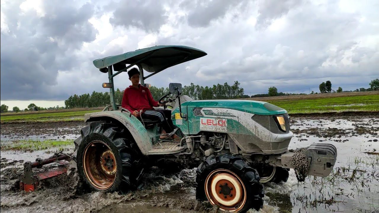máy cày ARBOS đan chạy bánh hơi xới đất nước