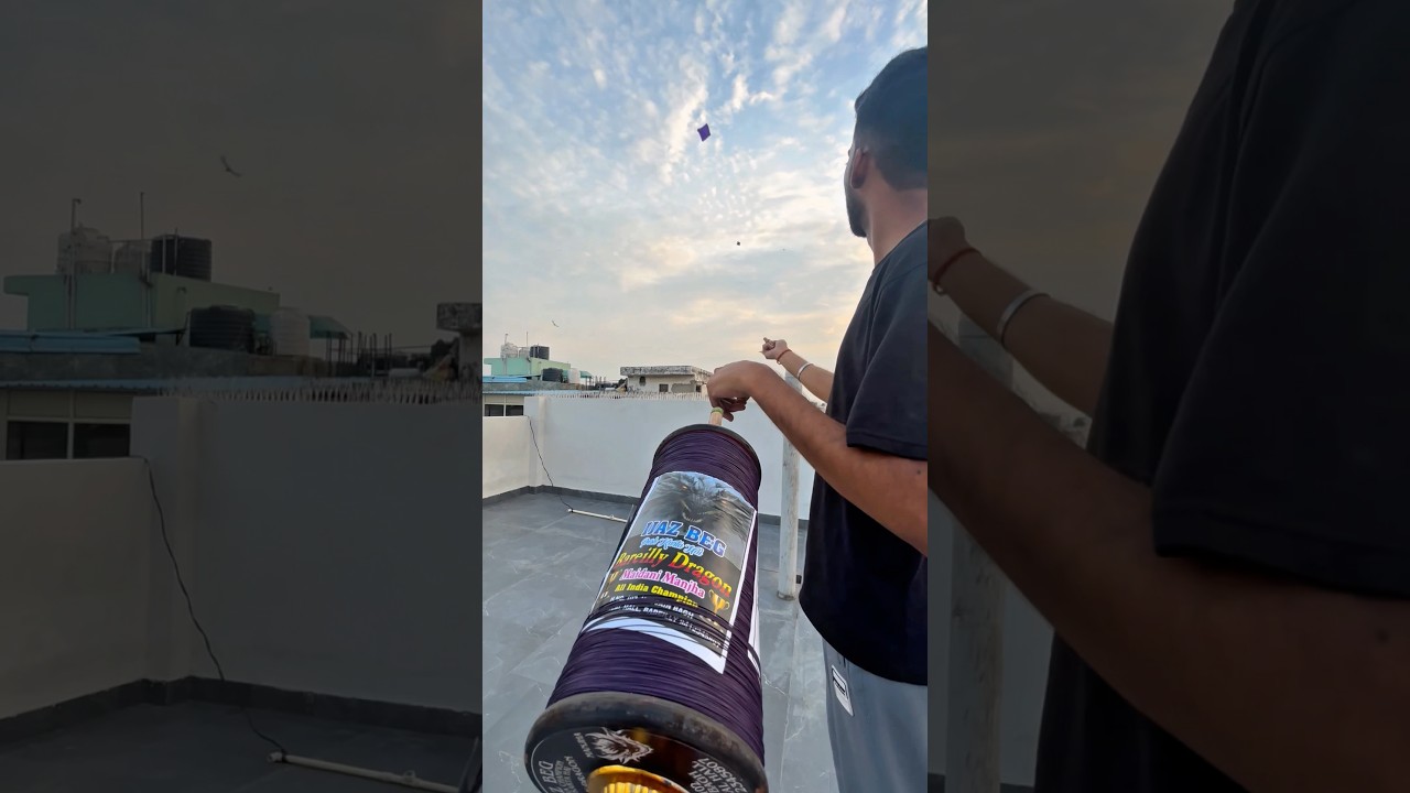 Kite flying 🪁 15 august makarsankranti#15august#kiteflying#bareilly #patang#makarsankranti#manjha