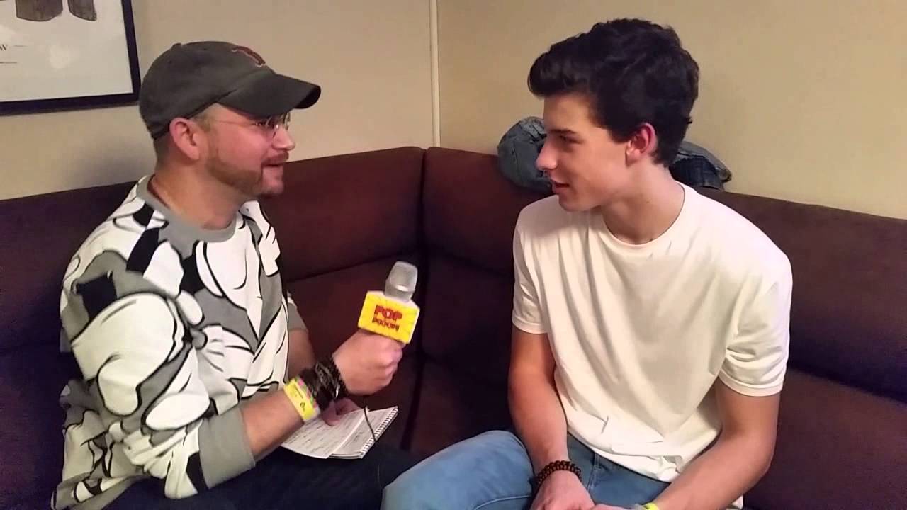 Shawn Mendes Interview: Pop Scoop! (BBC Radio 1 Teen Awards 2014)