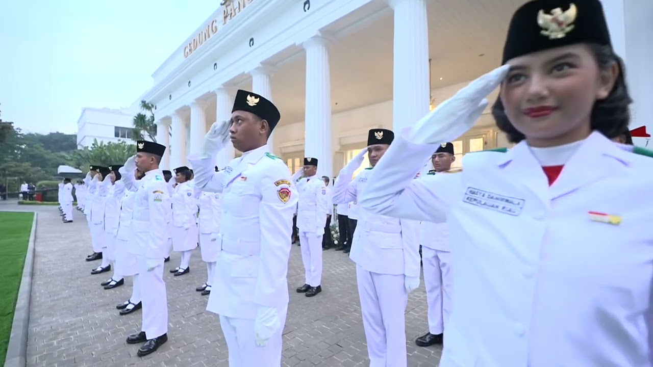 Pengibaran Bendera Merah Putih Peringatan Hari Lahir Pancasila 2025