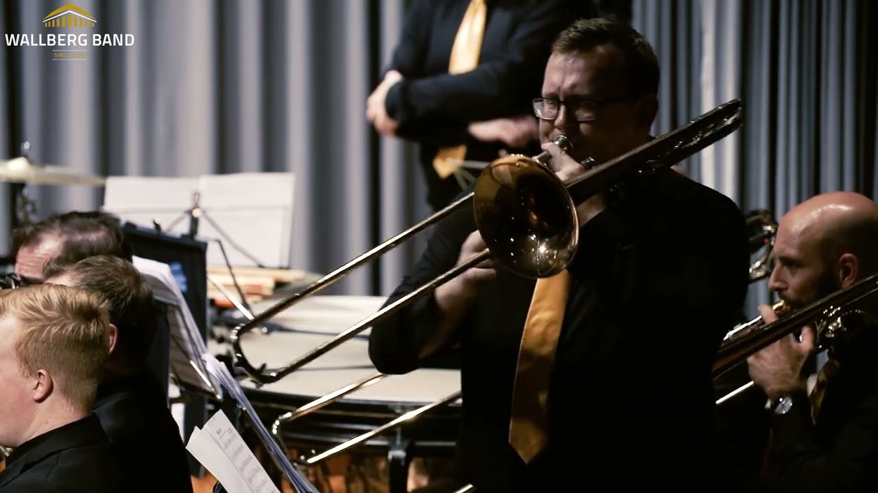 Nightingale (Harold Moss) Solist: Chris Binns