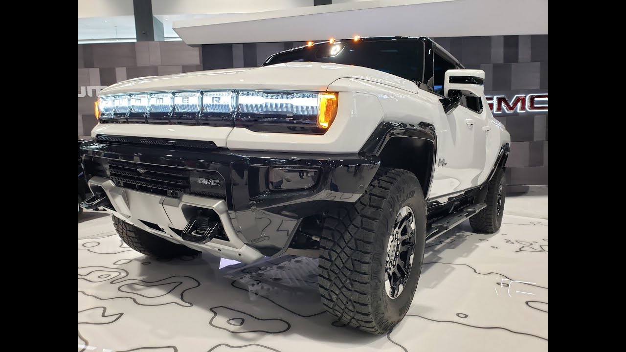 HUMMER HEV CREW SHORT WHITE WALKAROUND OVERVIEW FIRST LOOK 2022 CHICAGO AUTO SHOW 