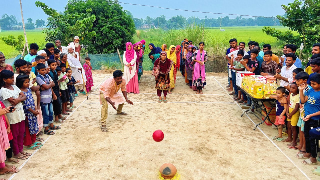 রাসেল ভাইয়ের আজব খেলা,কাঠের বল দিয়ে পাতিল ভেঙে গ্রামের আপাদের পুরস্কার জিতে নেওয়ার মেলা !