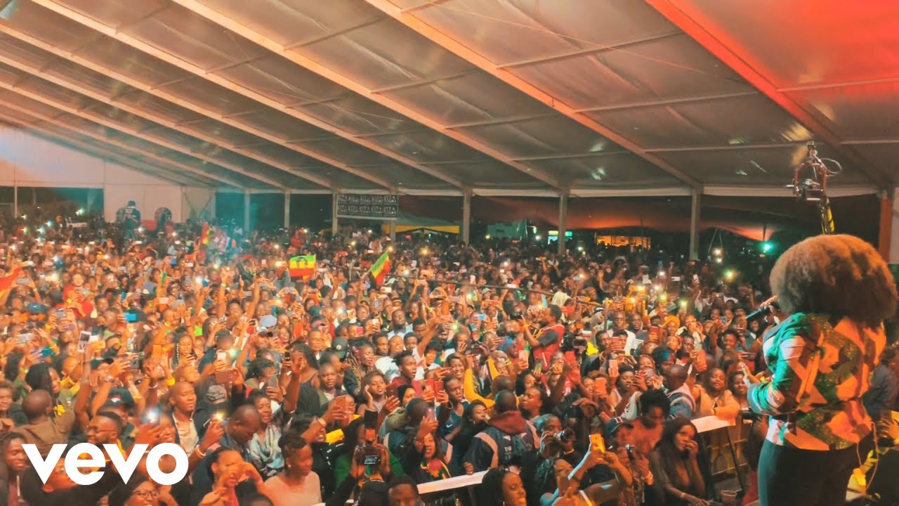 ETANA - WEAKNESS IN ME (ETANA LIVE IN NAIROBI)