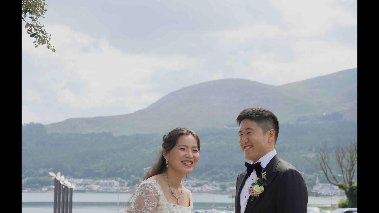 Hope + Bowen Wedding Reaction