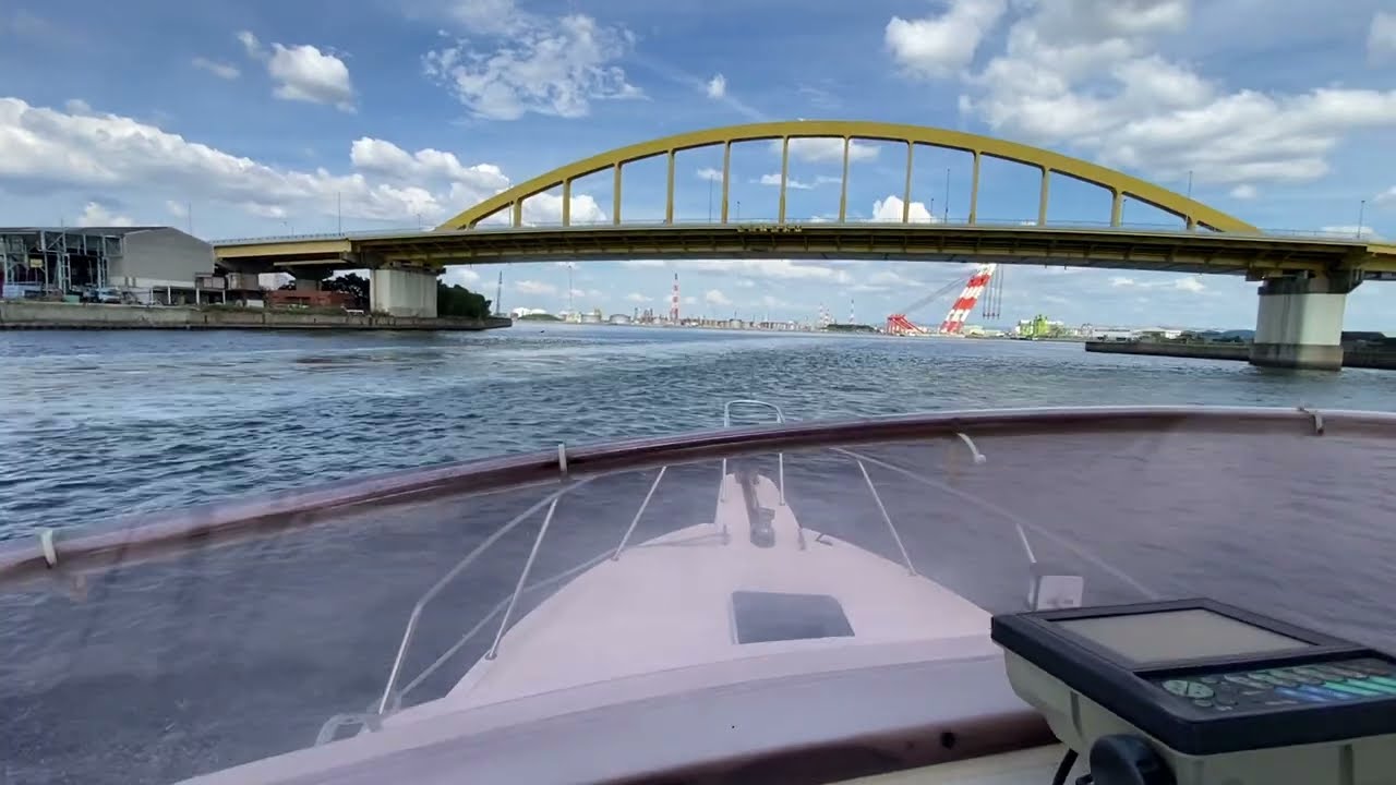 Bertram 28 sea trial