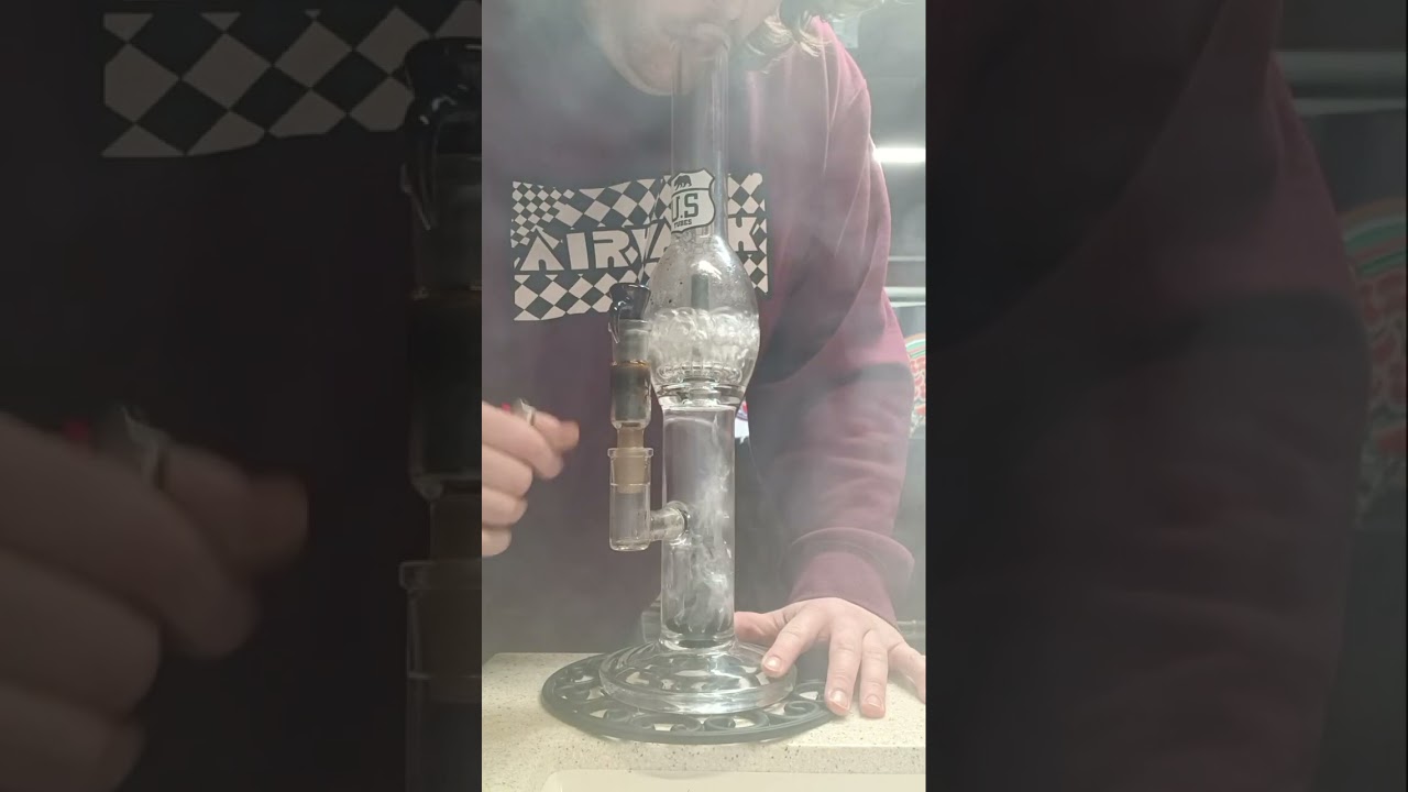 Quick bowl of donny burger rosin and flower(which would not fuckin light lol) us tubes circ to circ!