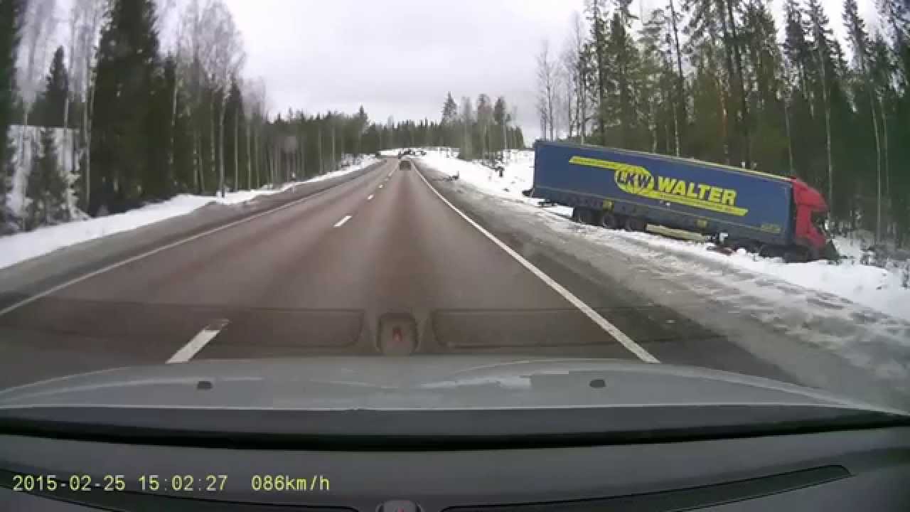 Idioter och rester efter olyckor