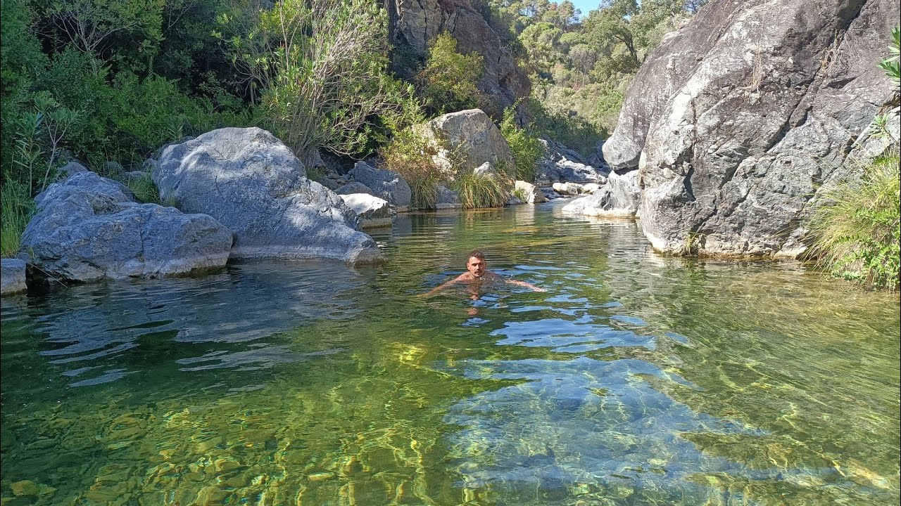 Río verde de Istán, el charco del canalón. El paraíso de la sierra de las Nieves a 13km de Marbella