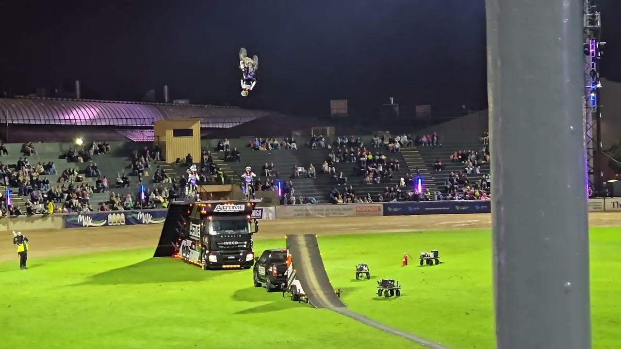 Royal Adelaide Show - Airtime Fmx - Motorbike Stunts