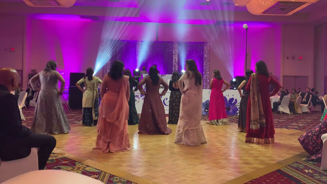 Mother of Groom Dance with a Special Surprise 😍