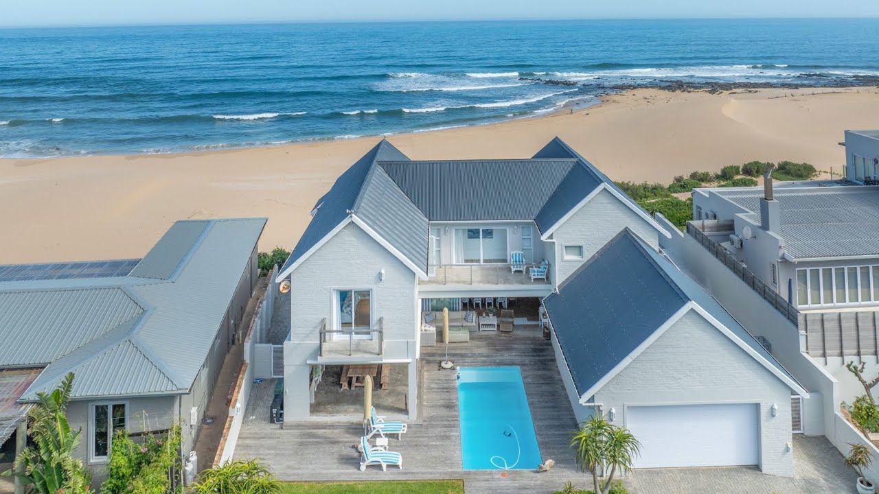 6 bedroom beachfront villa for sale in Cannon Rocks