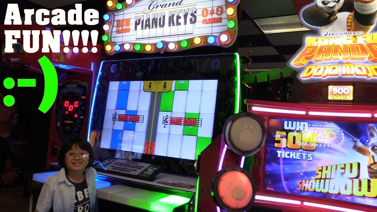 Arcade Games Playtime Fun! Angry Birds, The Transformers and more! Indoor Amusement Center