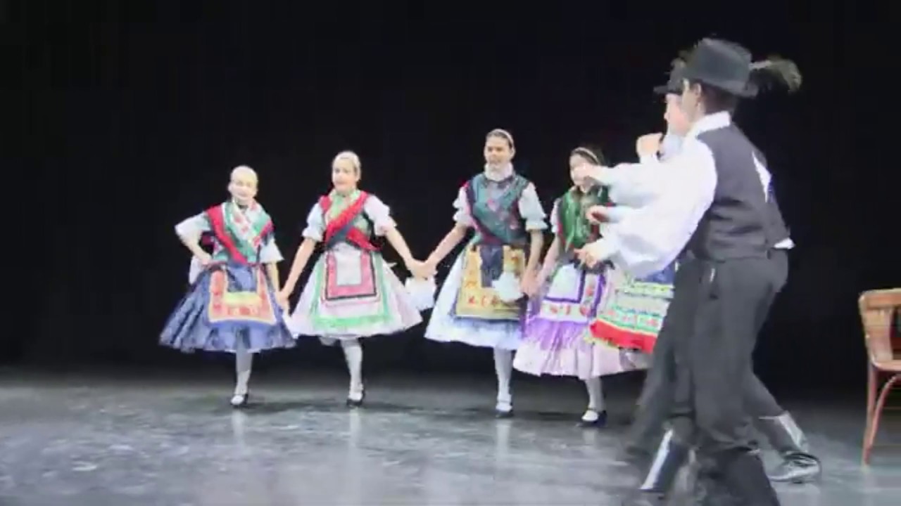 Csillagszeműek Anglia fellépése a Hunique Táncegyüttes jubileumi gálaműsorán (2019 november 16)