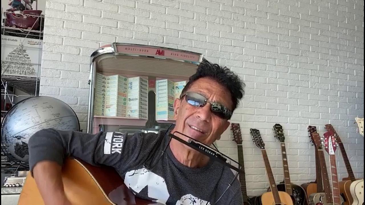 Edoardo Bennato canta il coronavirus. Il rocker riarrangia la canzone del 1974: sembra una profezia