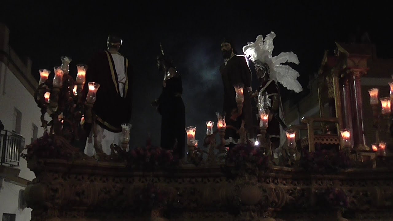 Martes Santo 2019 Coria del Río - Jesús de la Paz revirando por Avda. 1º de Mayo con esquina C/Duero