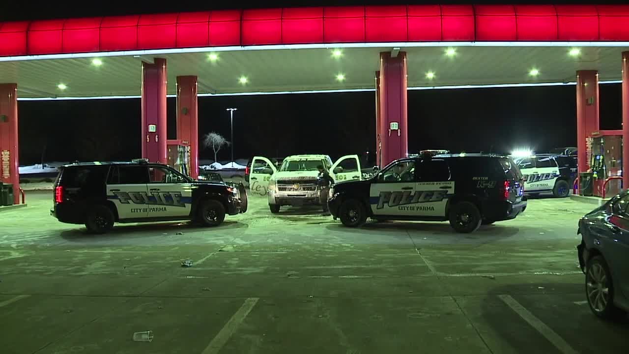 3 men rob 3 Parma gas stations in under an hour; arrested at 4th