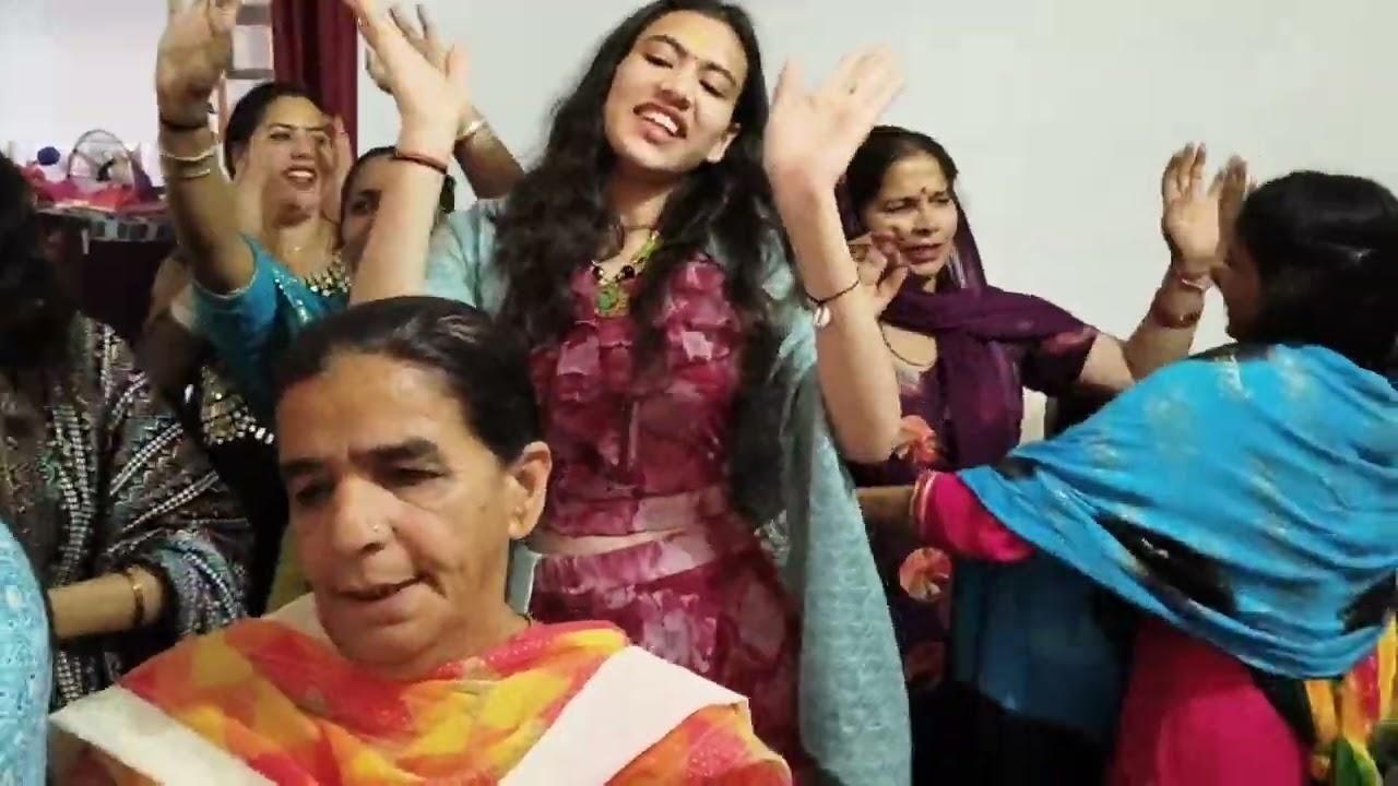 रोपड़ के कीर्तन में मचाई धूम नाचने वाले भजनों ने 🙏 #kirtan #krishna #radhe #bhajan #vrindavan #love