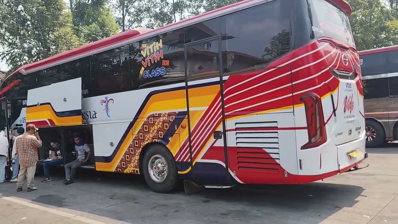 Puncak mudik lebaran d terminal poris