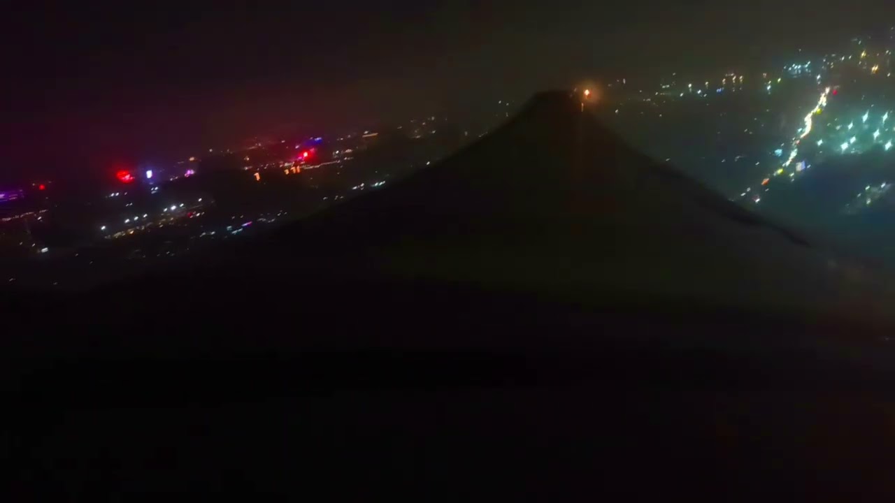 [Yet Again] Qatar Airways Boing 777-300ER takeoff in Manila