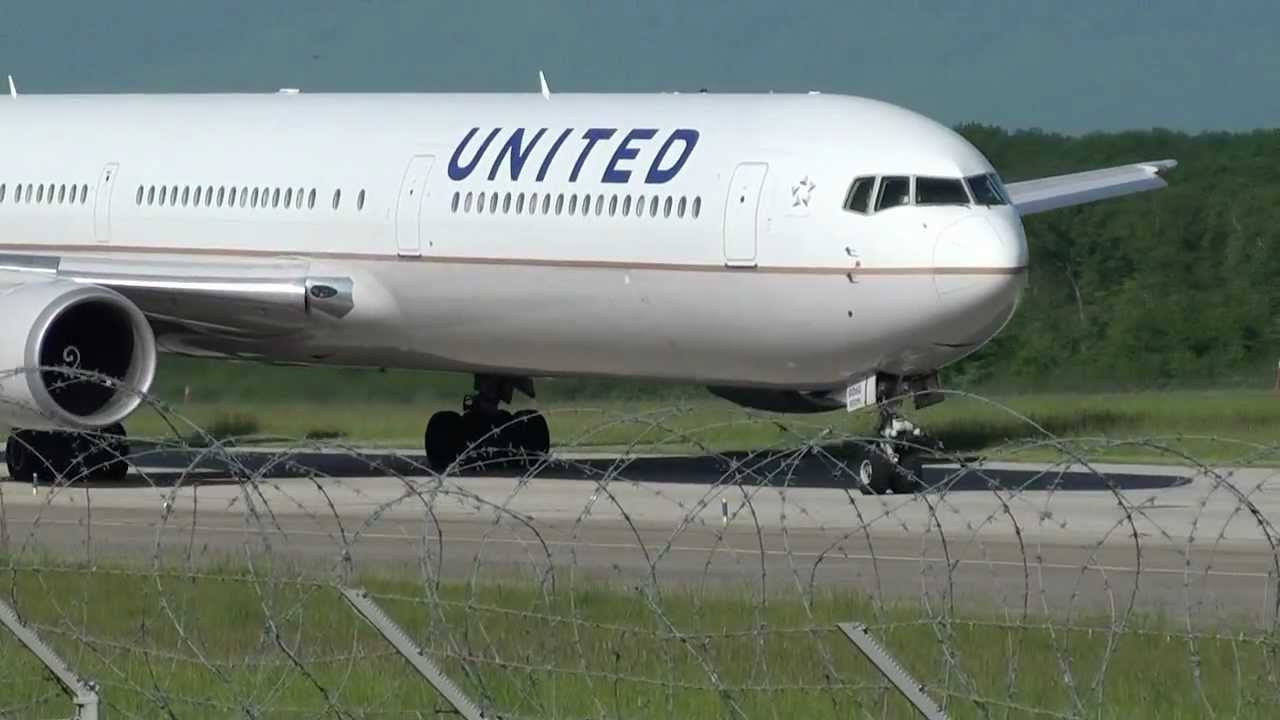 United Airlines 767-400 take off rwy23 at Geneva Cointrin [GVA/LSGG]