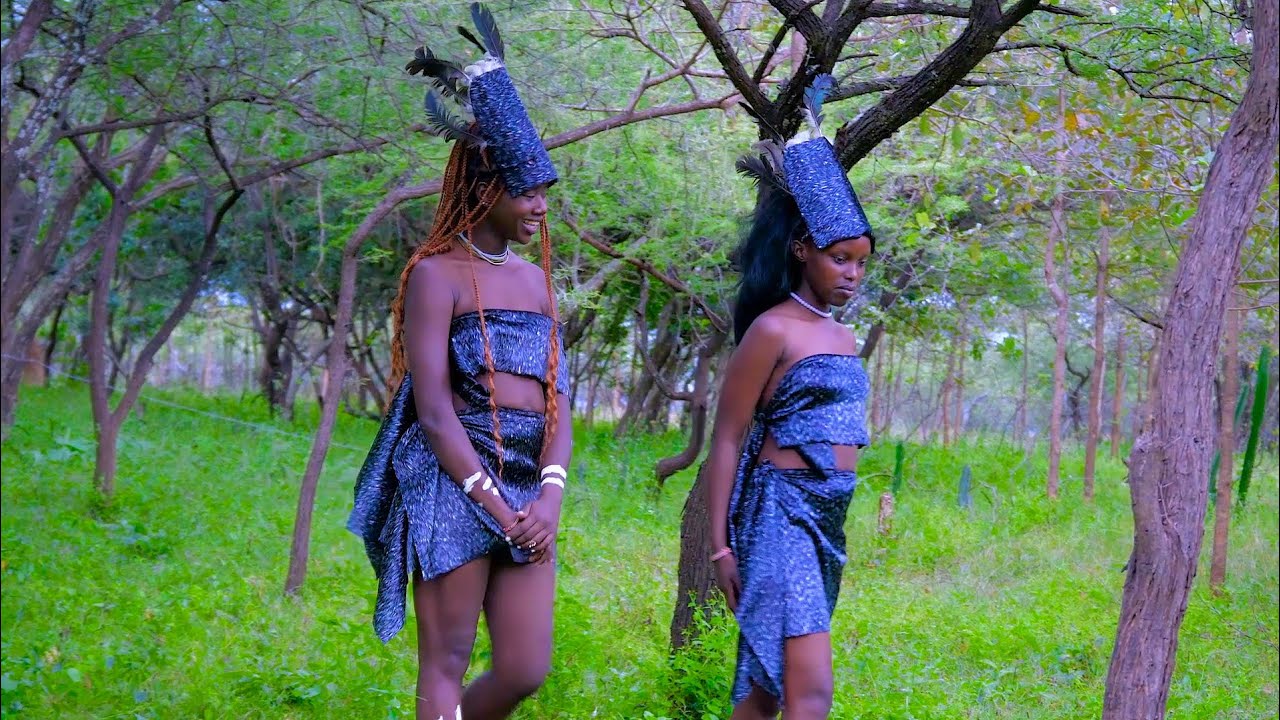 TAM TAM -STANZOO BOY (OFFICIAL VIDEO)