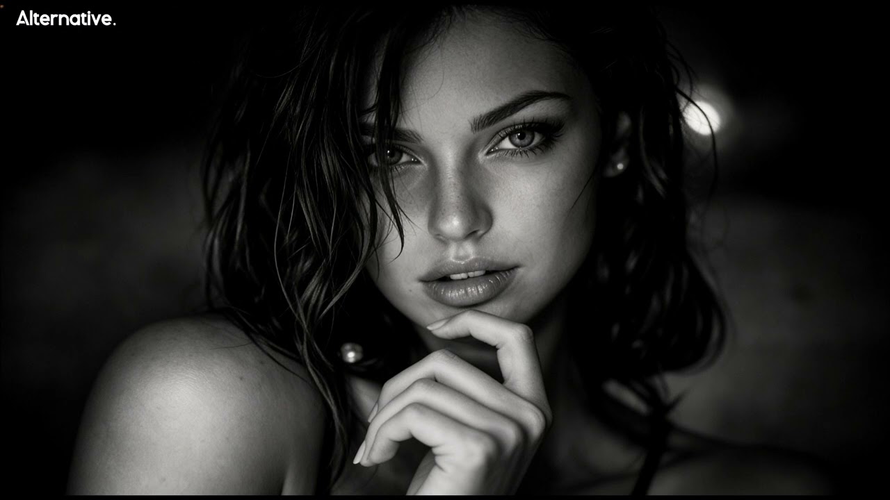 Lonely Eyes – Deep House Sad Music Mix