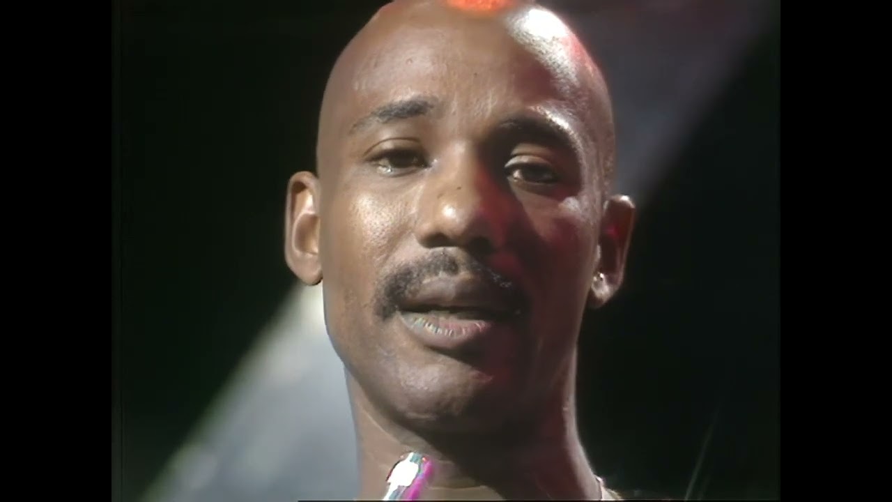 Hot Chocolate - A Child's Prayer (TOTP 28th August 1975)