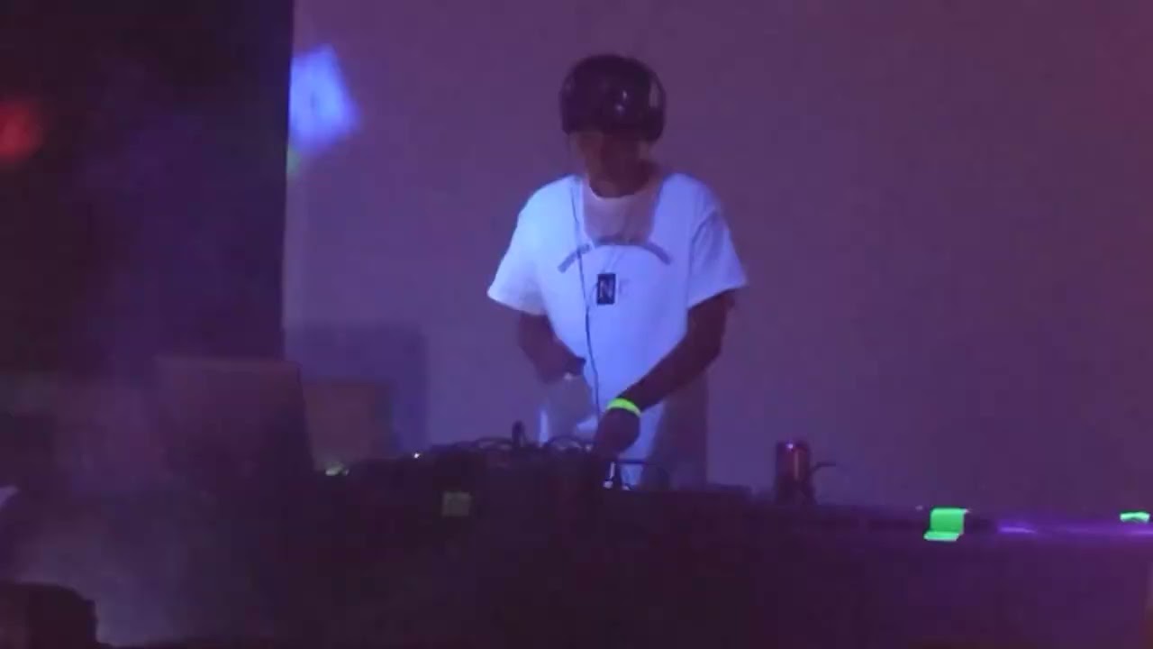 Nolan Evans Live @ Oasis 2021 Progressive Breaks orig track Moving Forward