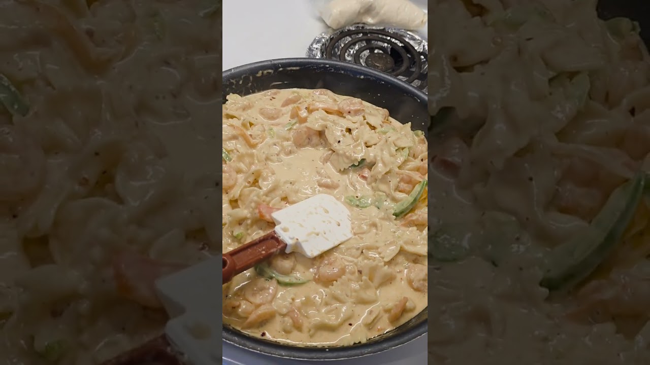 Pasta de camarones con Cajun sasonador.😋#food #chefdefamilia #cooking #camarones 