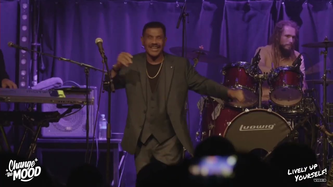 Winston Francis - Lamp down Low Live at P60, Amstelveen 2023