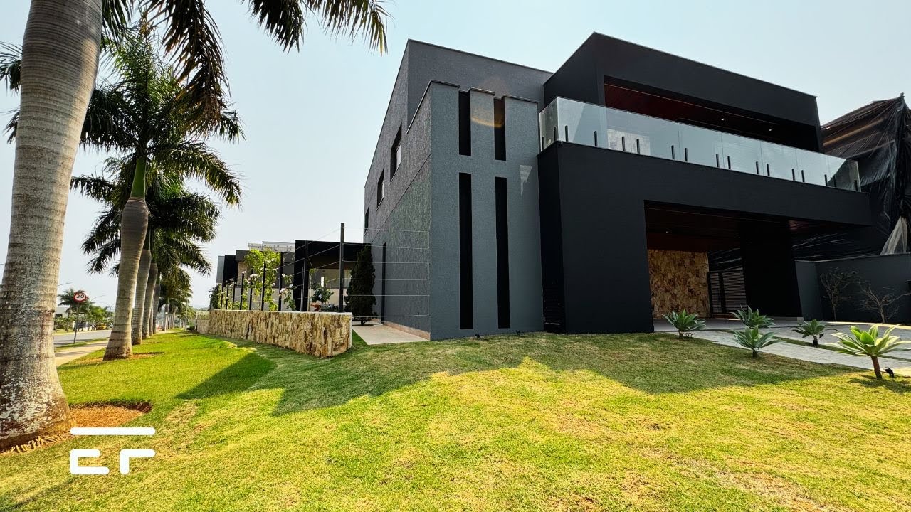 CASA COM CINEMA E 5 SUÍTES NO ALPHAVILLE - CONDOMÍNIO EM SOROCABA/SP