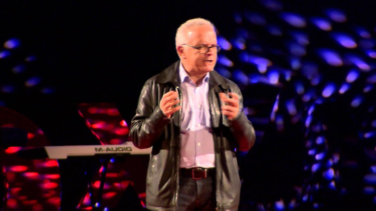 Comment être citoyen du monde? | Radhi Meddeb | TEDxCarthage
