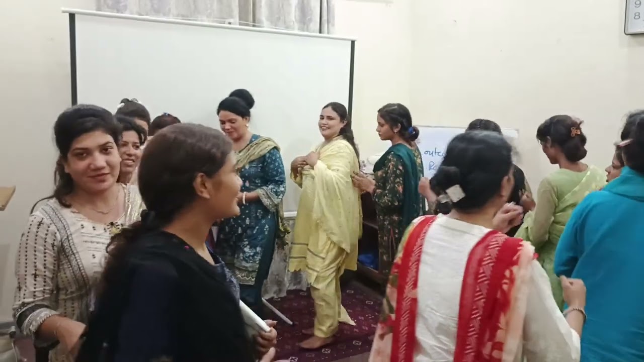 Kashi Javed's Ultimate Guide to Teaching Urdu in the Classroom #educationalplay