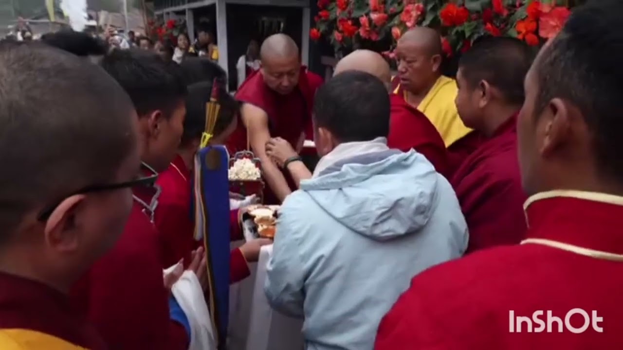 Auspicious Arrival of His Eminence Kyabje Drakyab Tokden Rinpoche la.