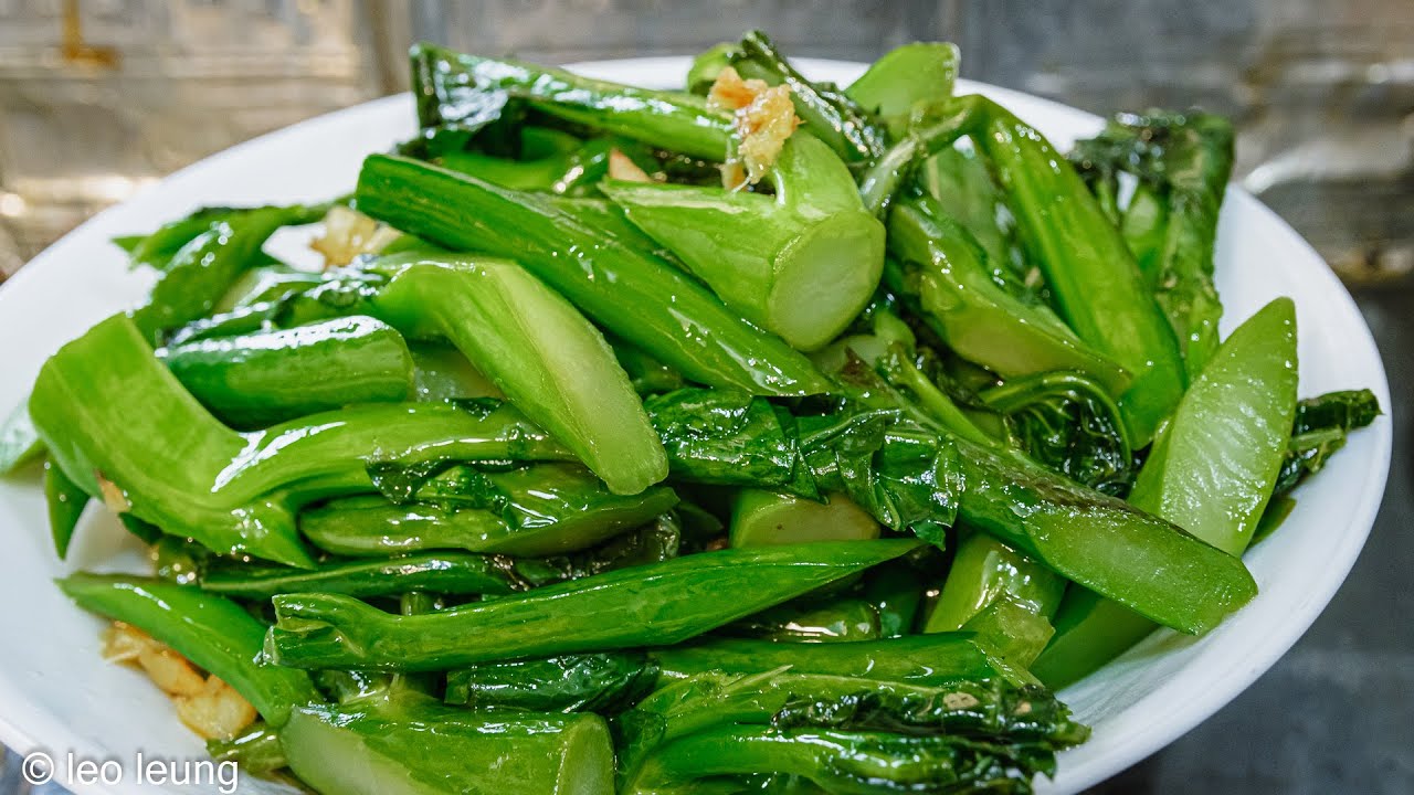 《廣東話影片》咸魚青菜系列——薑汁生炒芥蘭，超簡單做法，關鍵只是糖酒和生炒，口感味道是酒香凝繞不散味蕾回甘！絕對不會苦！