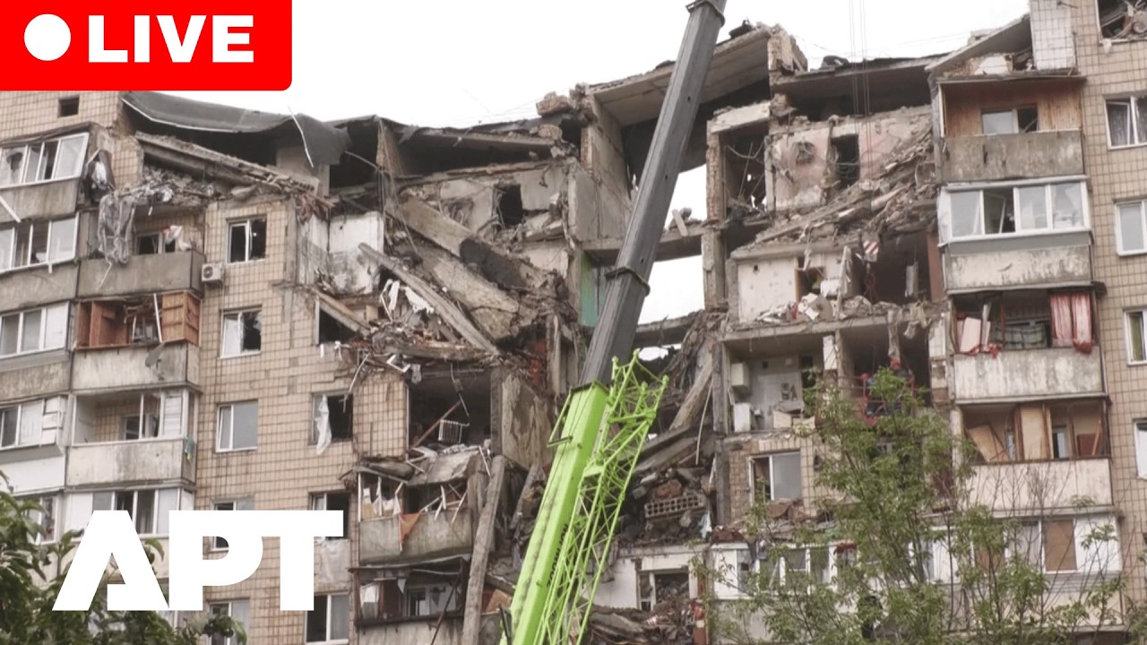 LIVE: View of Missile-Hit Residential Building in Kyiv After Deadly Russian Strike | APT
