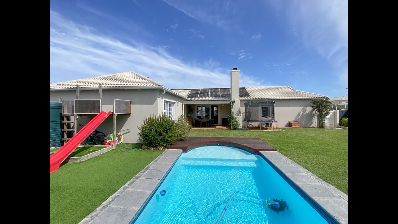 Cool contemporary family home for sale Sunningdale, Cape Town