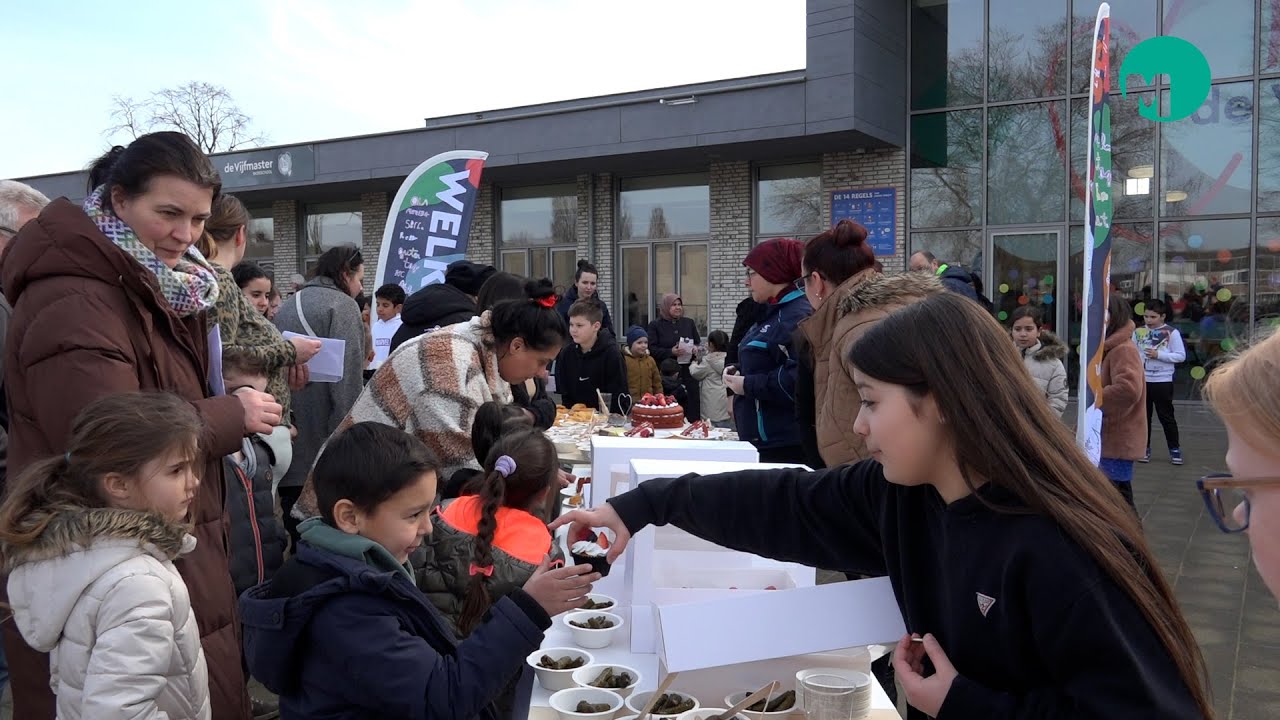 10 Jarige Sevgi komt in actie voor slachtoffers aardbeving Turkije en Syrië