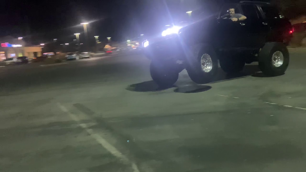 3 wheel motion Toyota Land Cruiser 80 series on 40s
