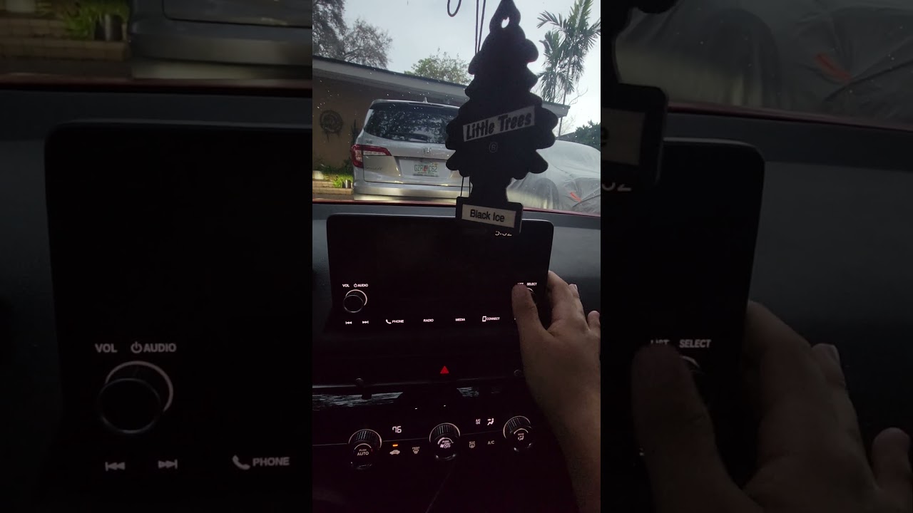 2023 Honda Civic - How to Adjust the Time on the Clock
