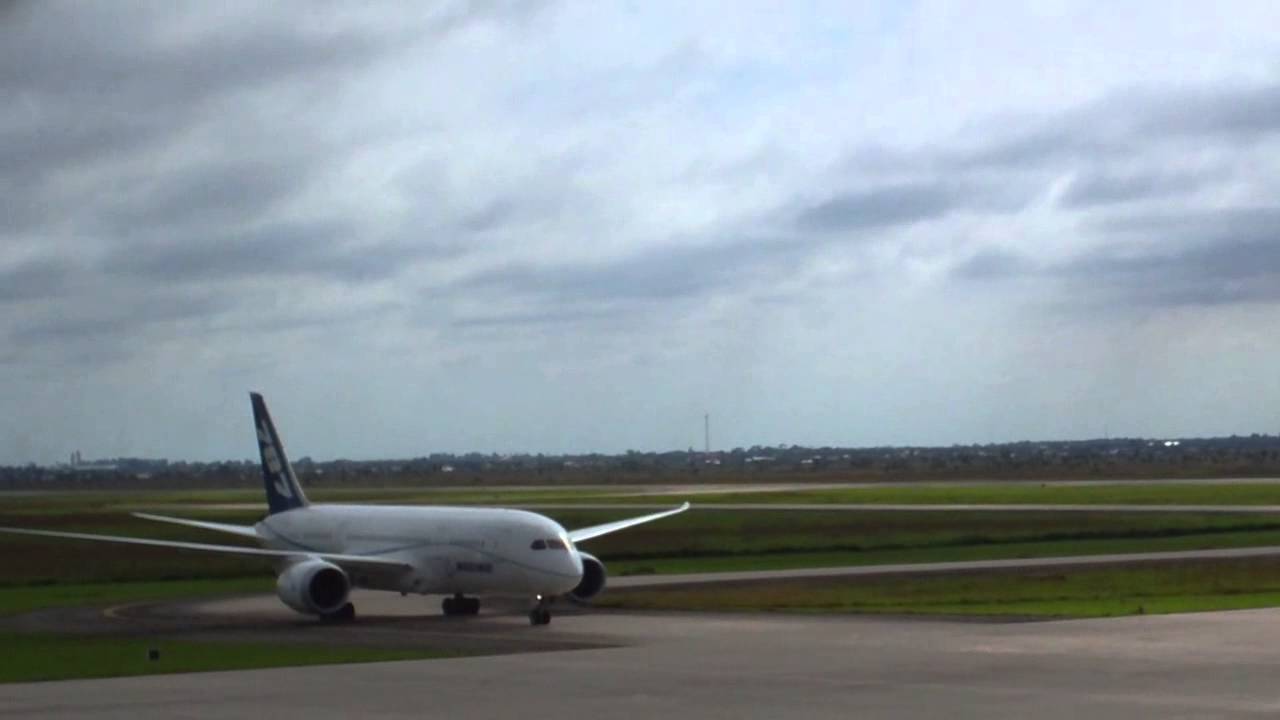 Boeing 787 N787FT Viru Viru International Airport