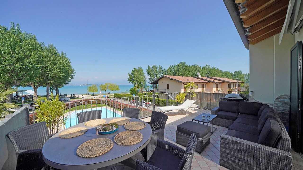 Appartamento con vista lago e posto auto in vendita a Sirmione, Punta Grò, Lago di Garda (Sirm_007)